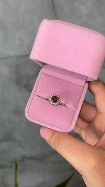 Anillo Cuadrado Rojo