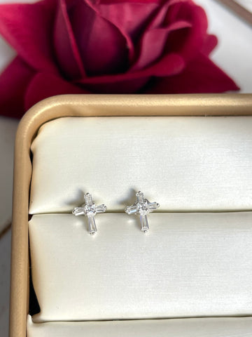 Aretes Cruz