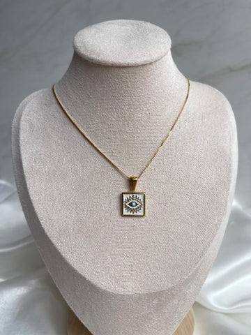 Collar Ojo Turco