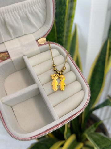 Cadenita de niños