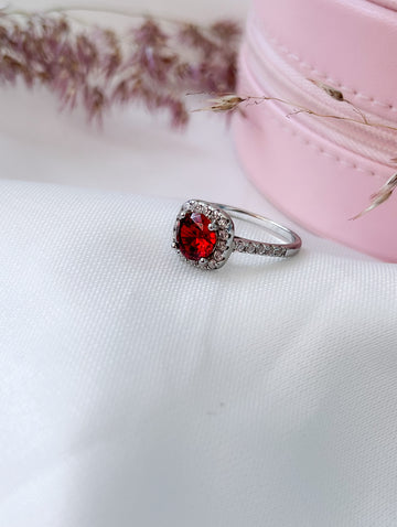 Anillo Cuadrado Rojo