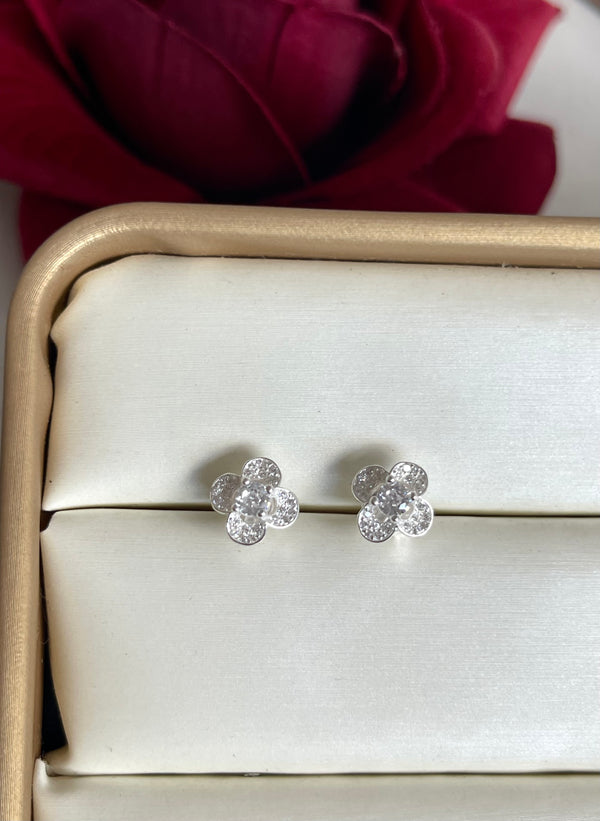 Aretes Flor Reluciente