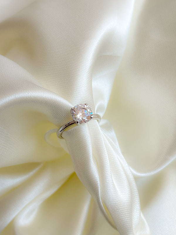 Anillo Liso de Diamante