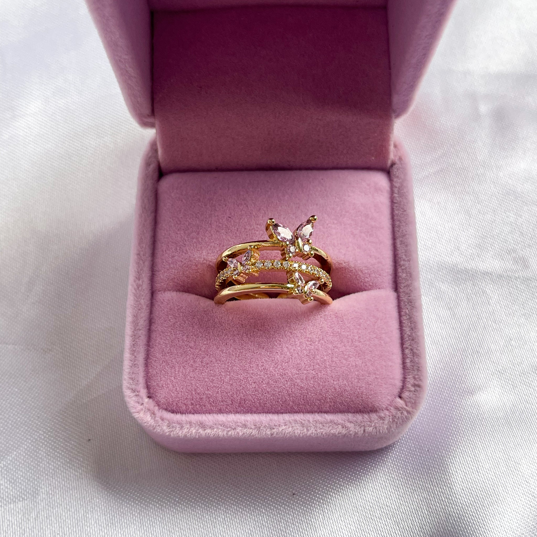 Anillo Naomi