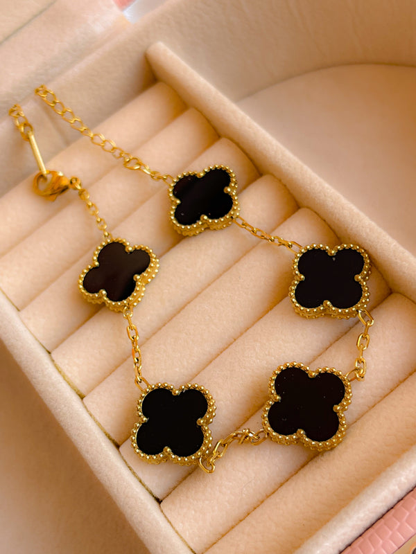 Pulsera trébol negro