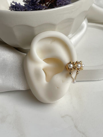 Earcuff Perlas y Cadena