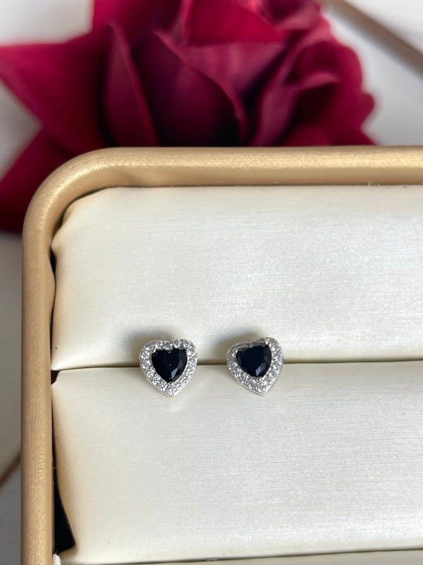 Aretes Corazón Negro