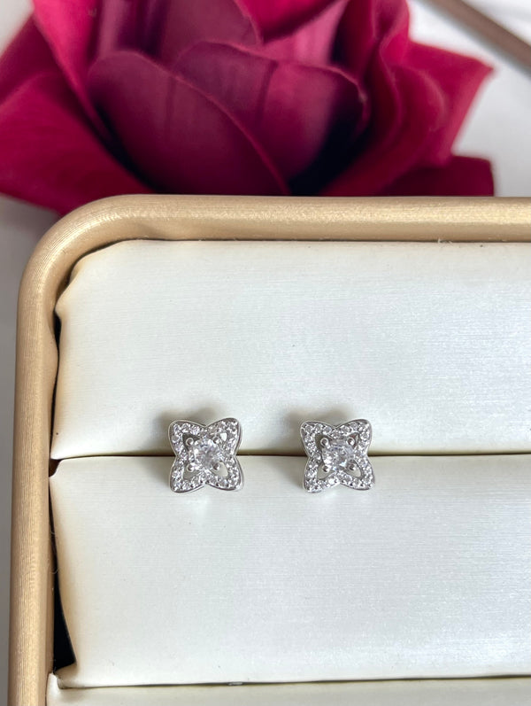 Aretes Estrella Brillante