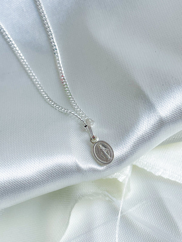 Cadenita de la virgencita