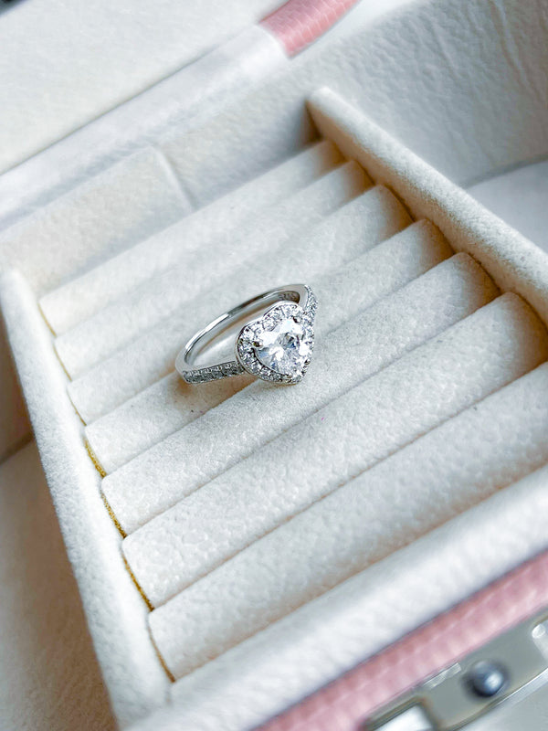 Anillo Corazón Circón