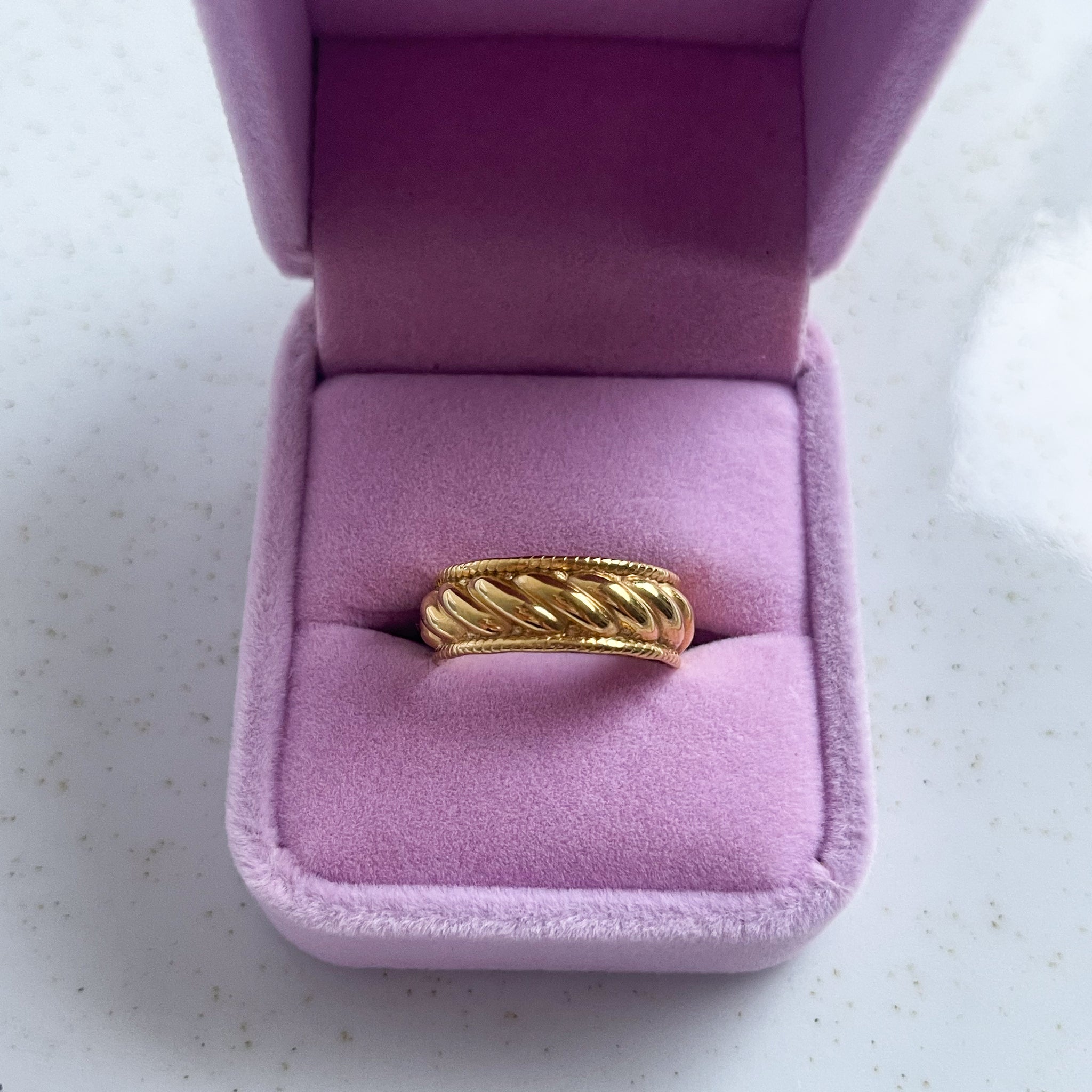 Anillo Xiomara